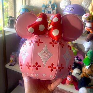 Stitch Shoppe by Loungefly Disney Minnie Valentine’s cross bag